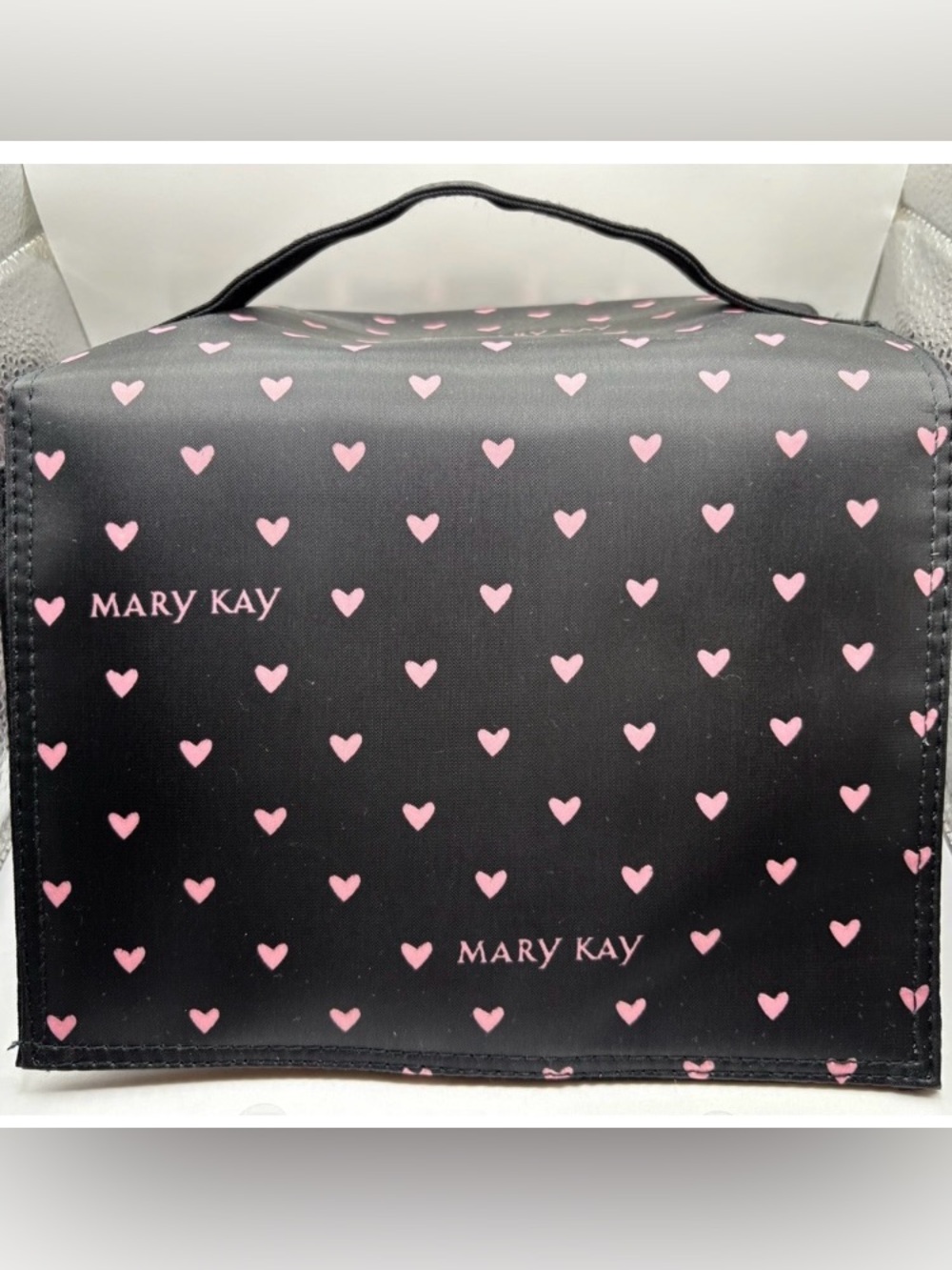 Mary Kay products in rollup bag Combination to Oily